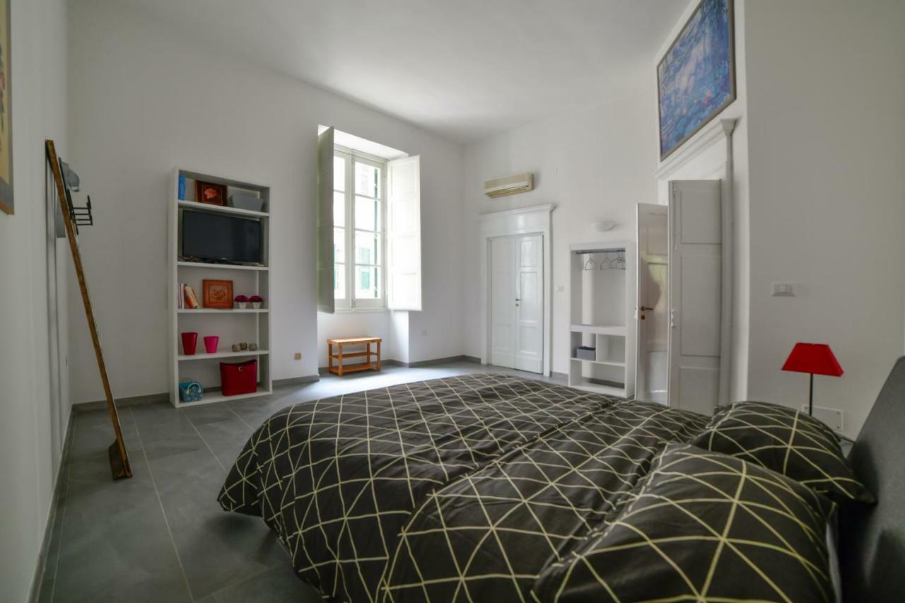 Casa Cavour - Luxury Apartment Сассари Экстерьер фото