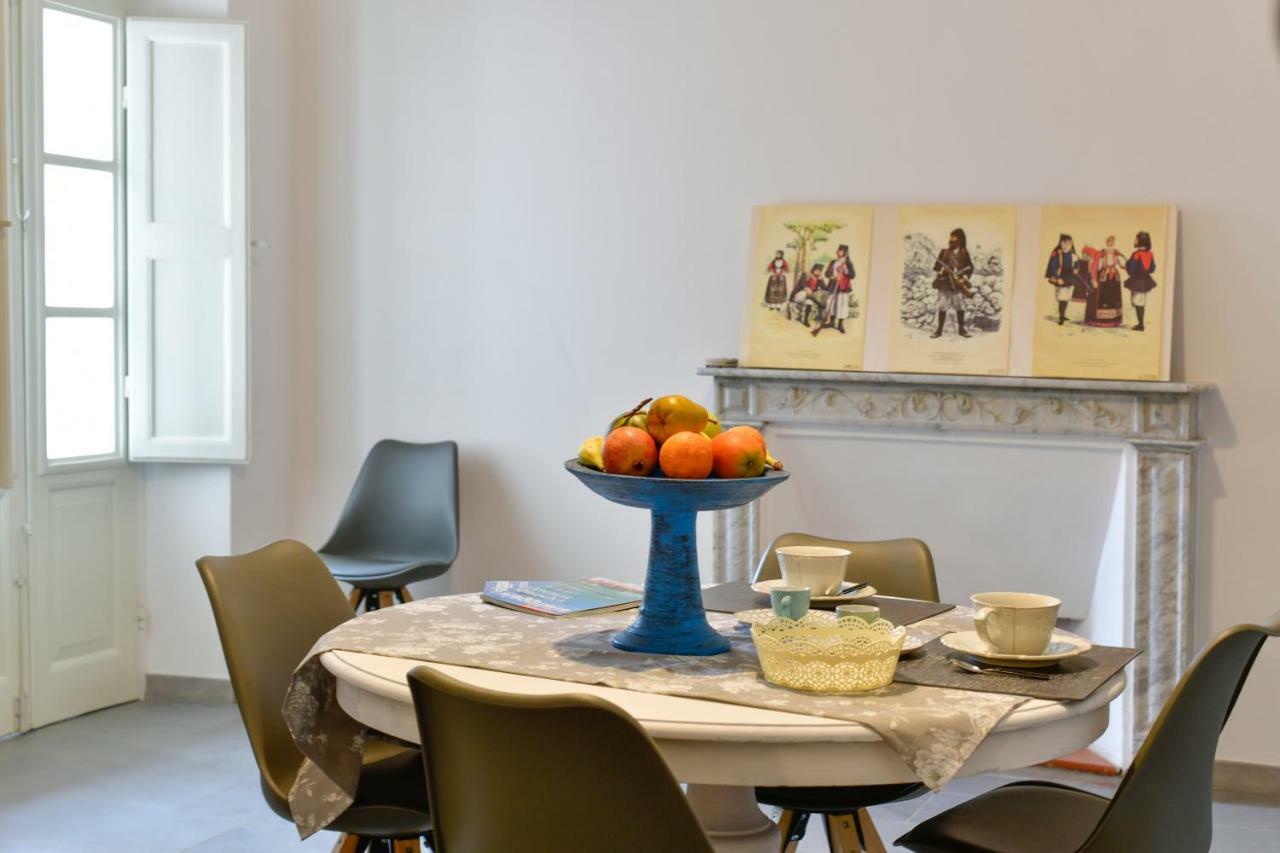 Casa Cavour - Luxury Apartment Сассари Экстерьер фото